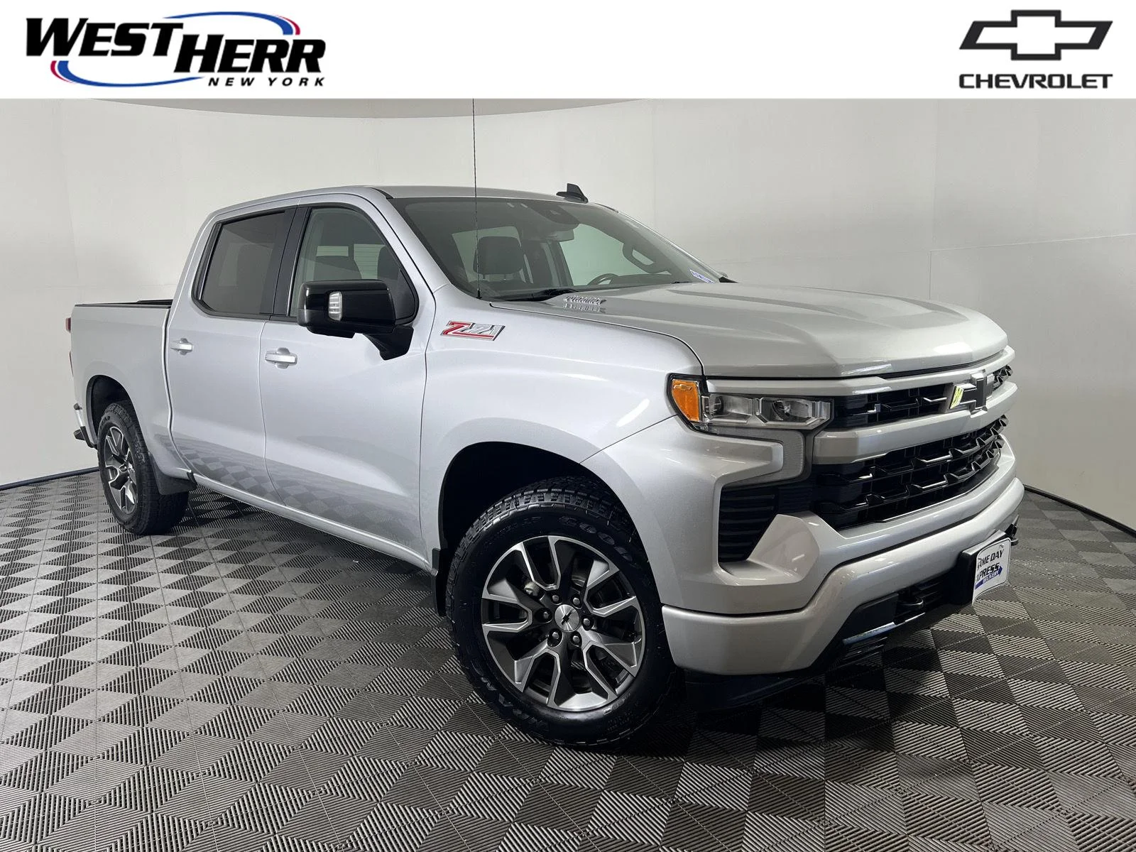 Used 2022 SILVER ICE METALLIC Chevrolet RST image 1