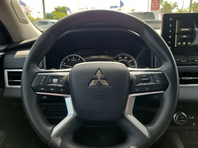 Used 2026 Silver Mitsubishi ES image 17