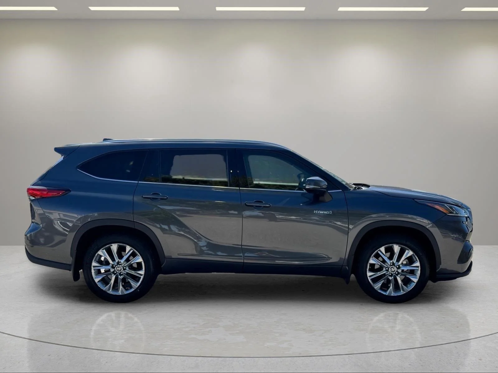 Used 2021 Magnetic Gray Metallic Toyota Hybrid Limited image 6