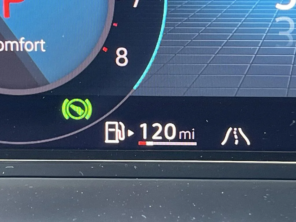 New 2026 Green Volkswagen 2.0T SE w/Technology image 36