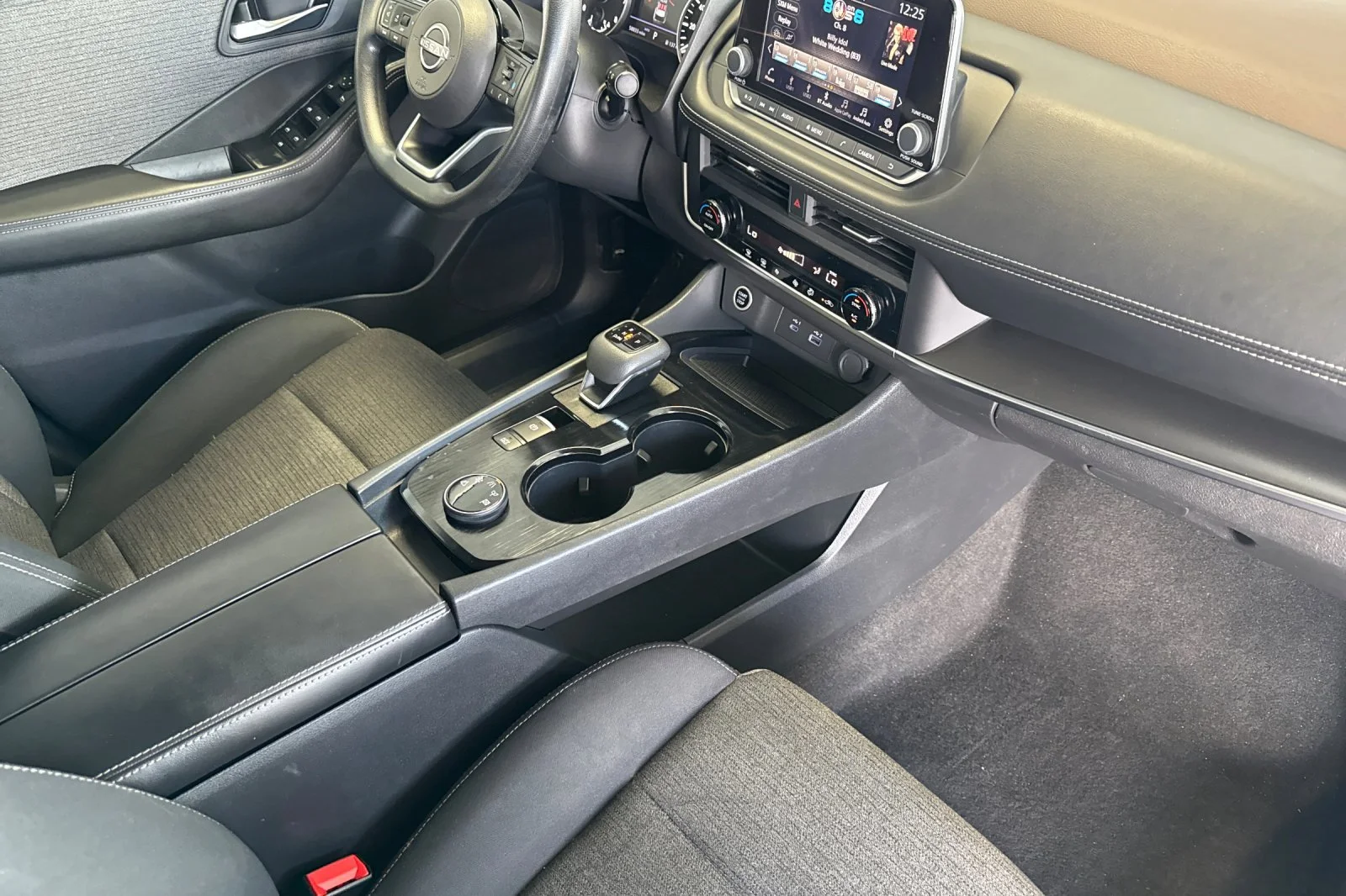 Used 2023 Gun Metallic Nissan SV image 16