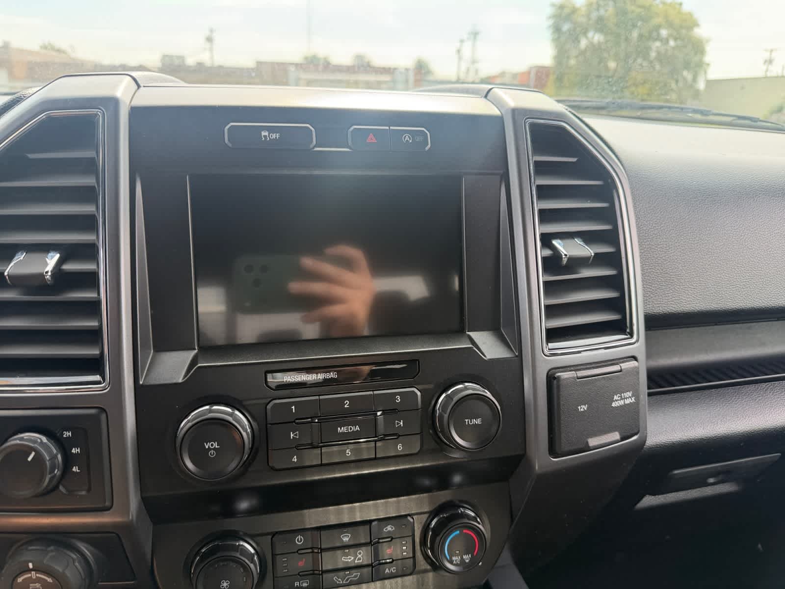 Used 2019 Agate Black Ford XLT image 29