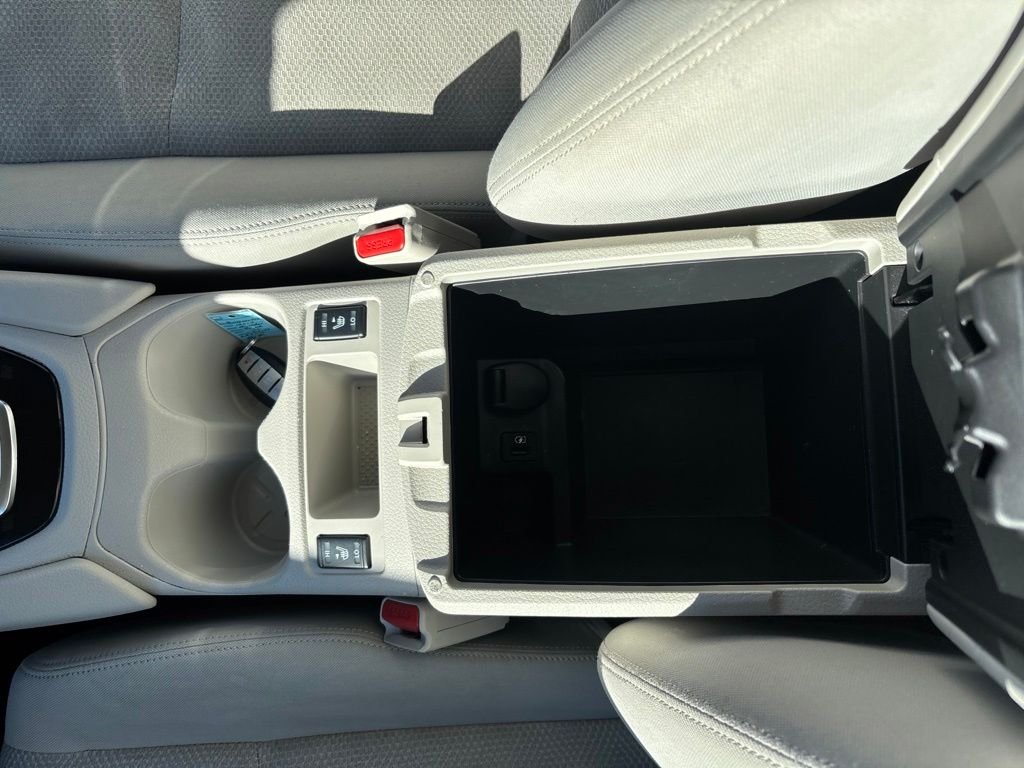 Used 2019 White Nissan SV image 15