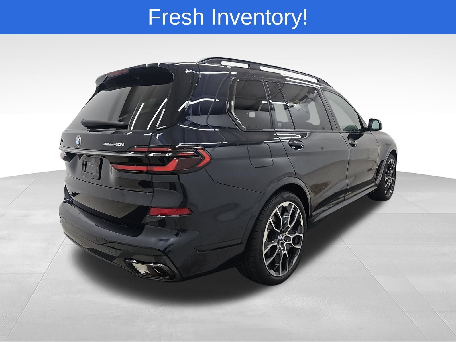 Certified Used 2026 Carbon Black Metallic BMW xDrive40i image 4