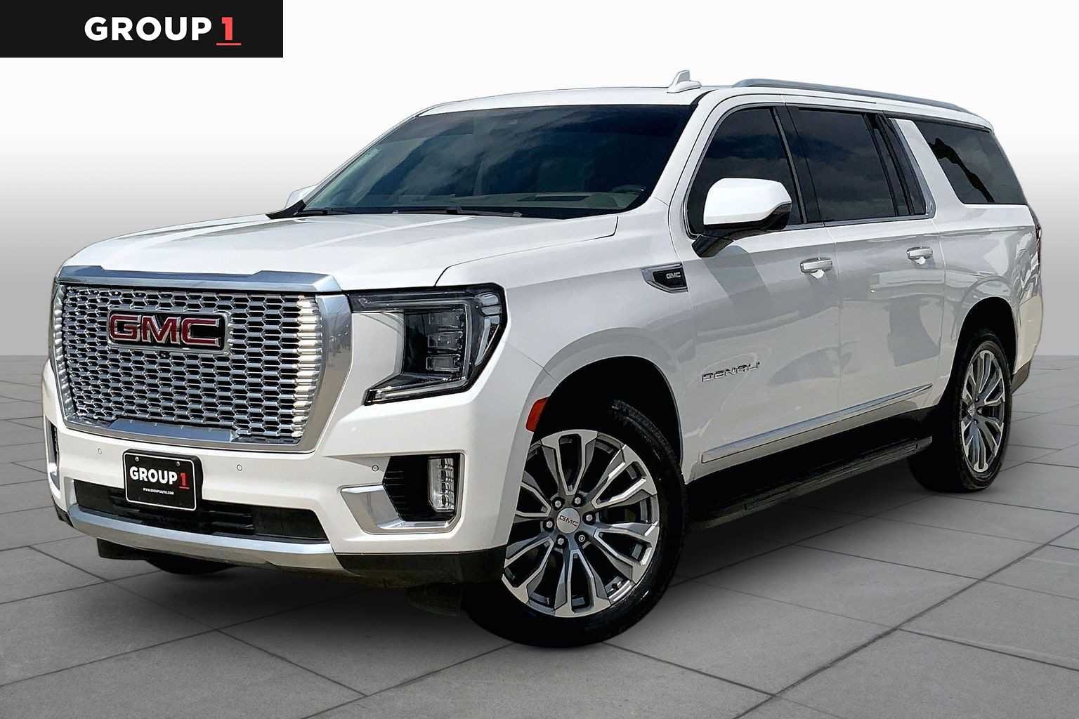Used 2021 WHITE FROST TRICOAT GMC Denali image 1