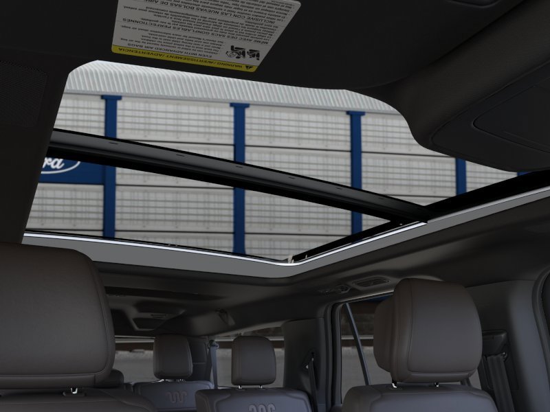 New 2026 Star White Metallic Tri-Coat Ford King Ranch image 22