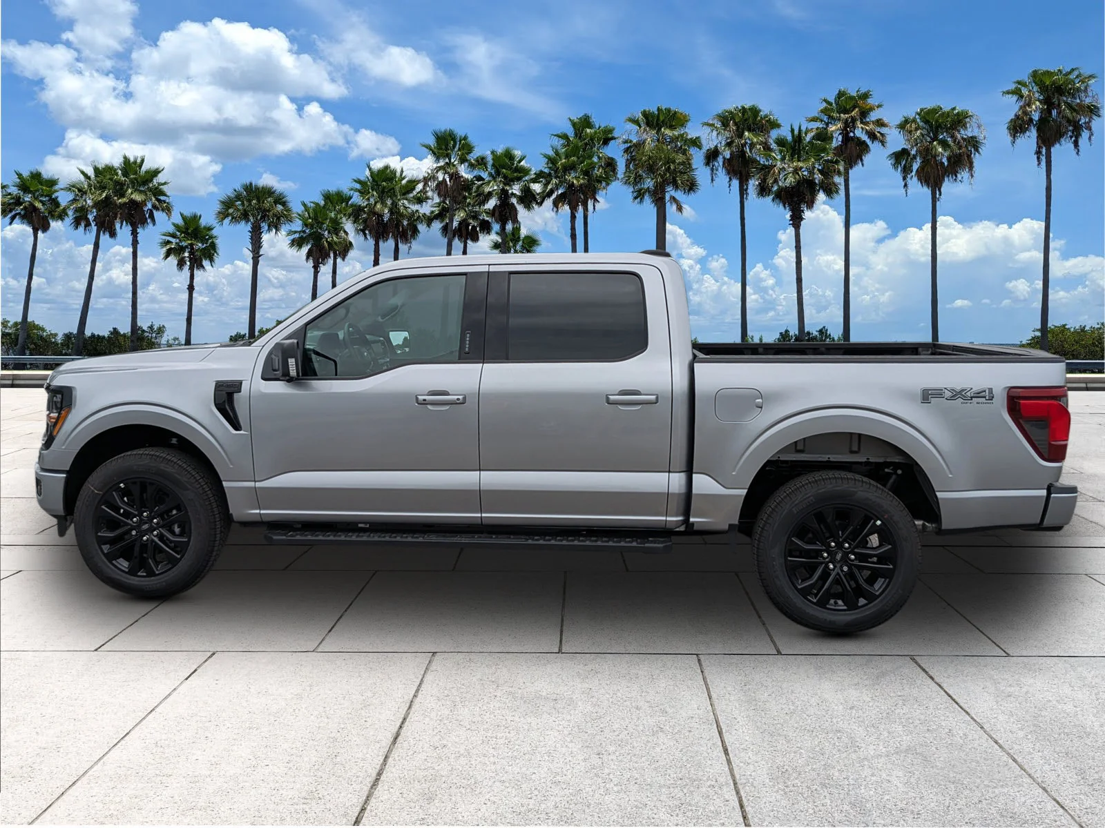 New 2026 Iconic Silver Metallic Ford XLT image 4
