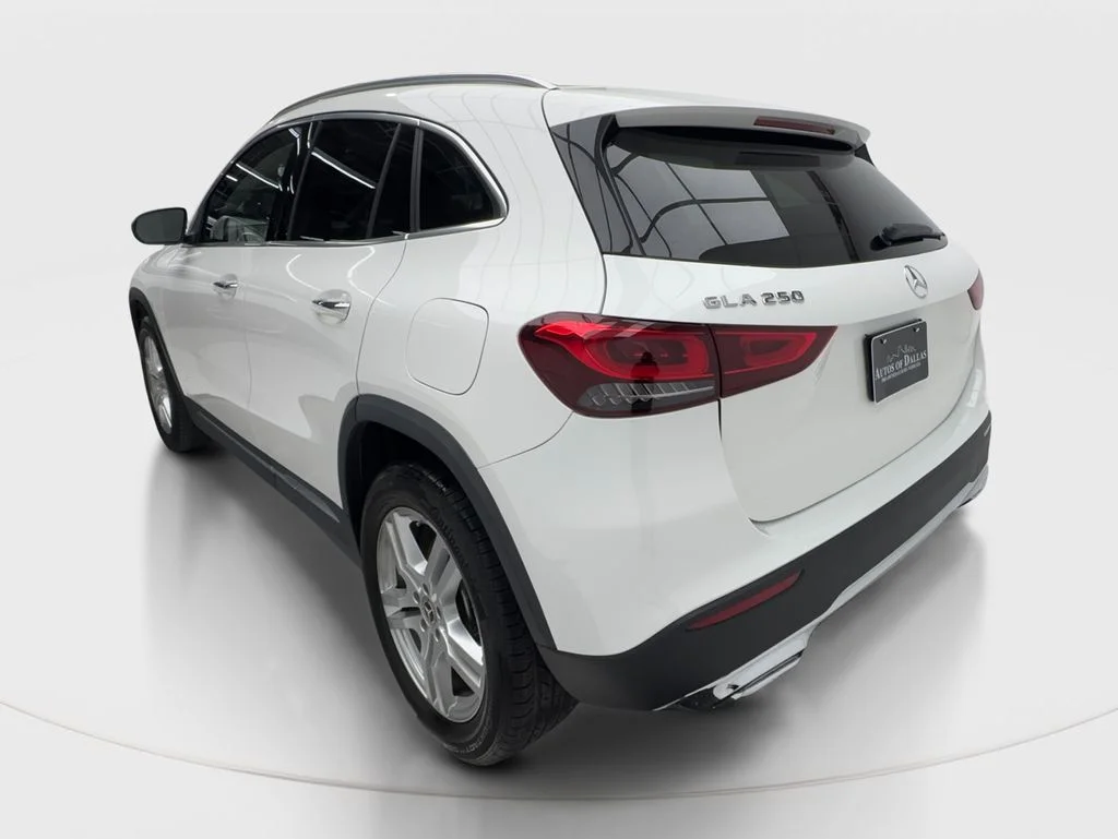 Used 2022 White Mercedes-Benz GLA 250 image 10