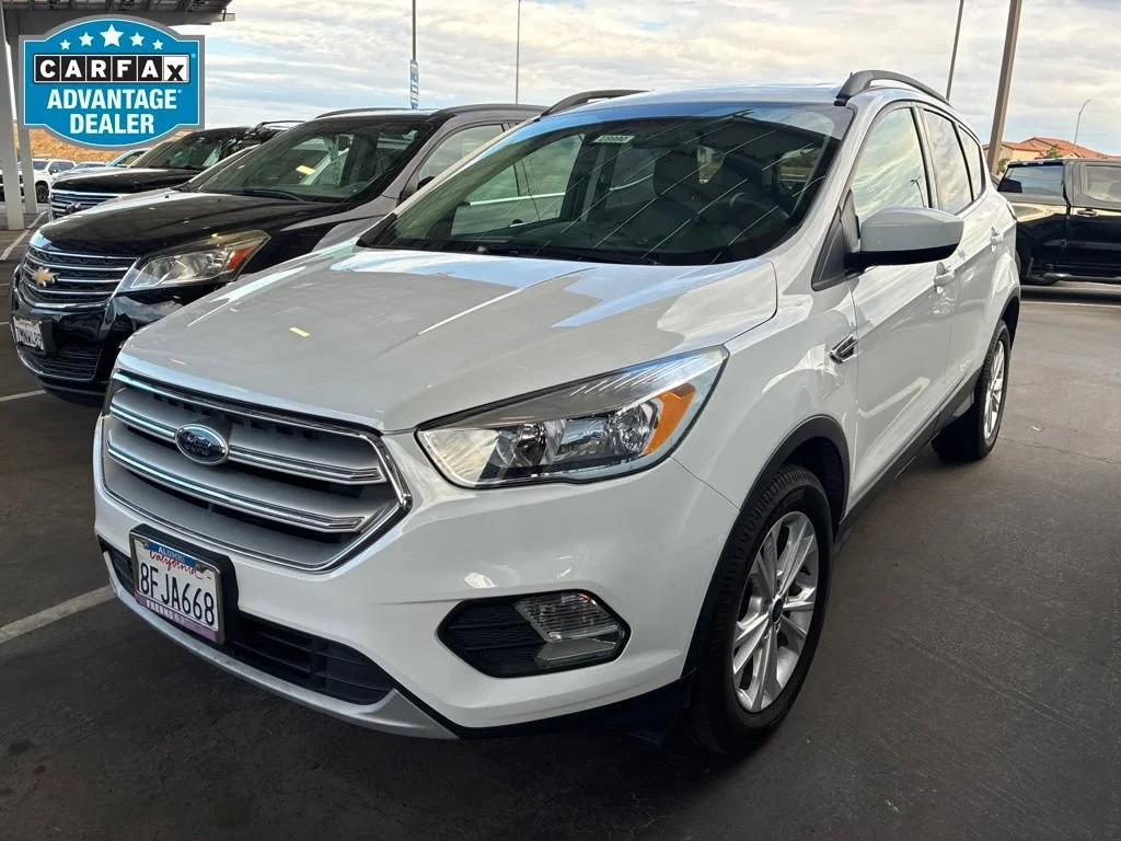 Used 2018 Oxford White Ford SE image 4