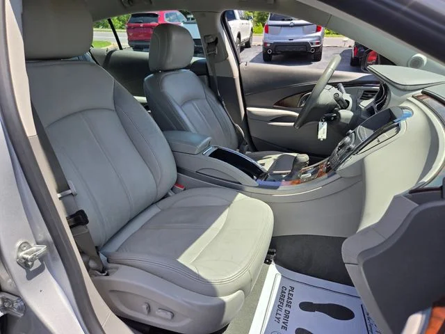 Used 2011 Silver Buick CXL image 23