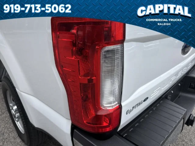 Used 2017 White Ford XL image 17