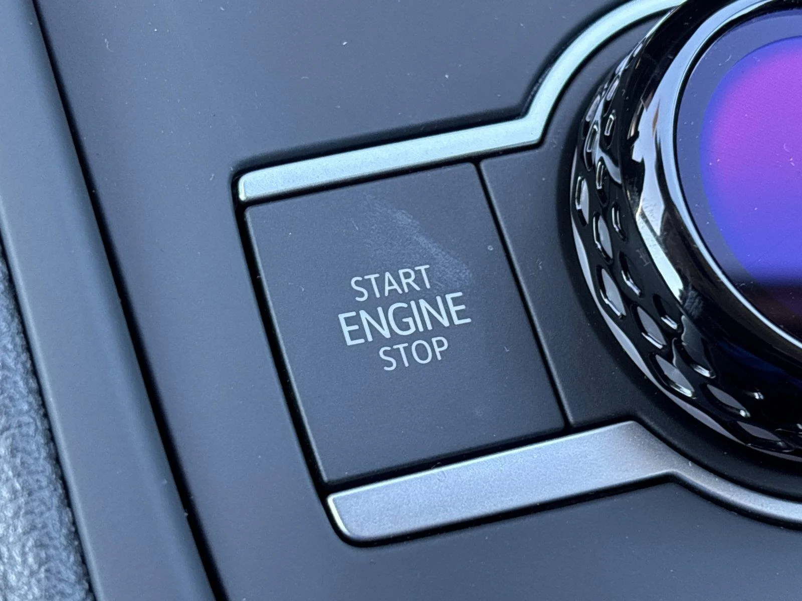 New 2026 Pure White Volkswagen SE image 23