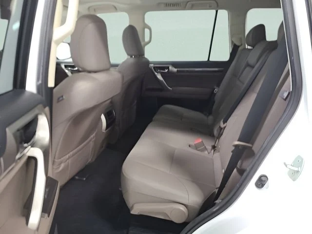 Used 2020 Starfire Pearl Lexus GX 460 Premium image 16