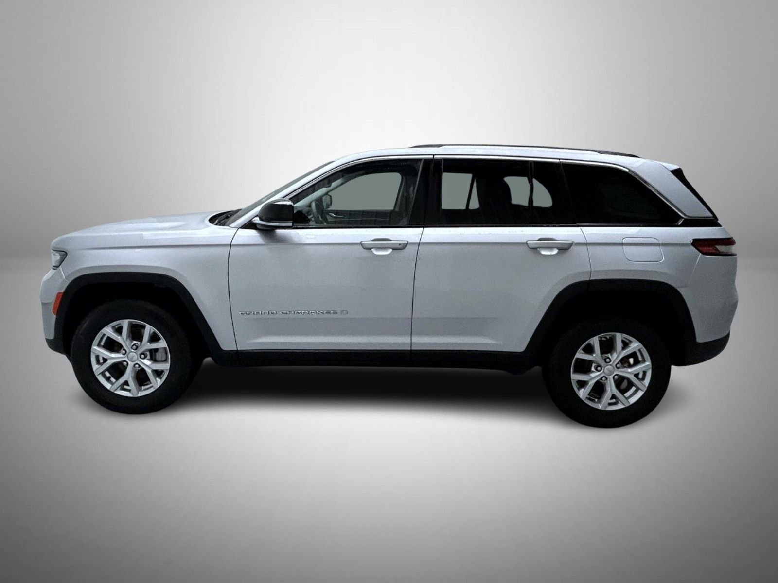 Used 2023 Silver Jeep Limited image 8