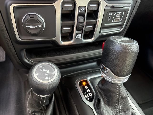 Used 2025 Red Jeep Sahara image 28