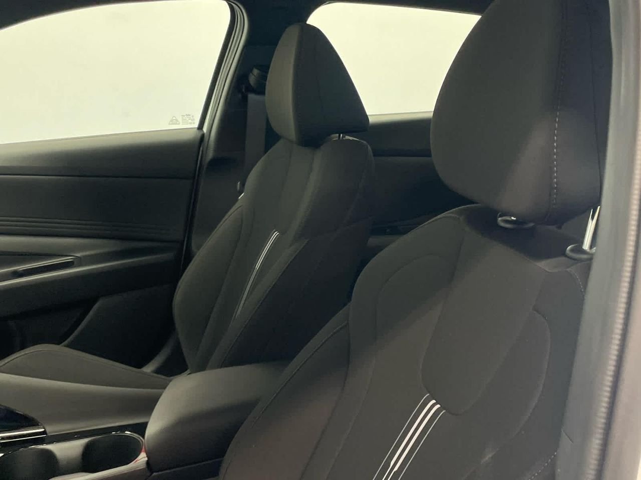 New 2026 Serenity White Pearl Hyundai SEL Sport Premium image 25
