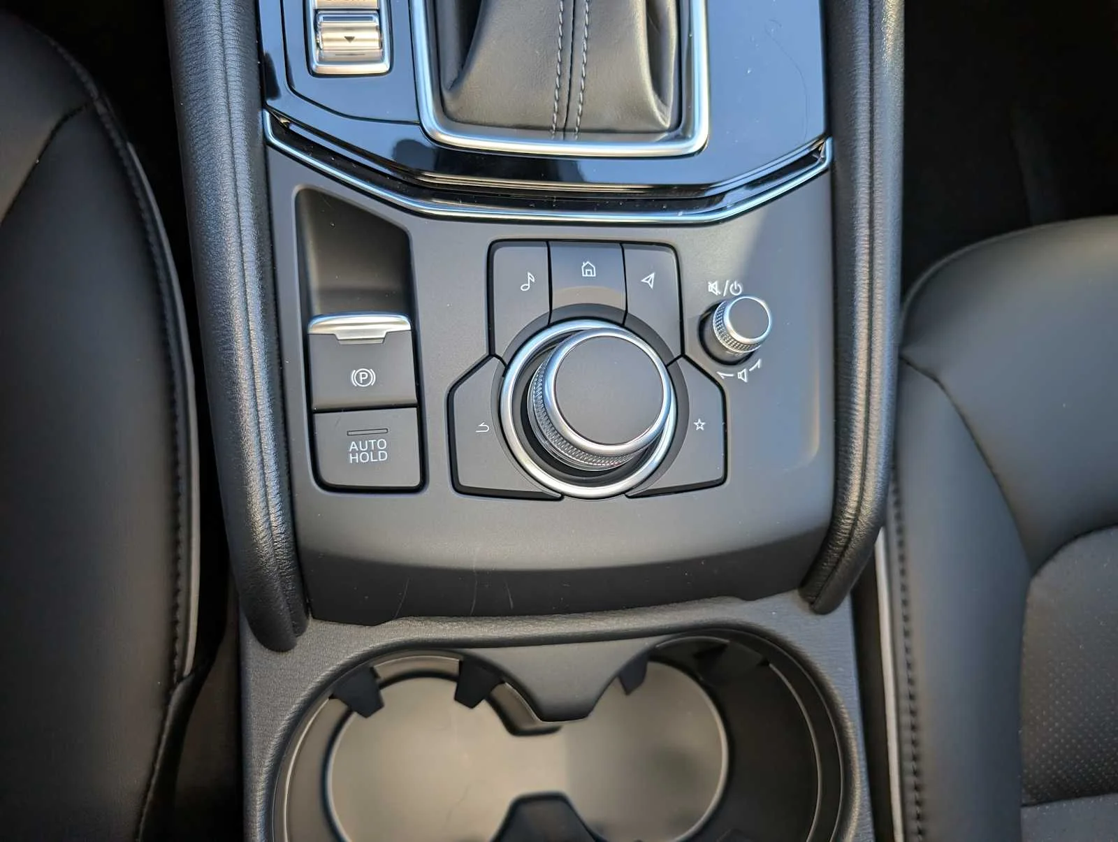 Used 2025 Rhodium White Metallic Mazda 2.5 S Select Package image 25