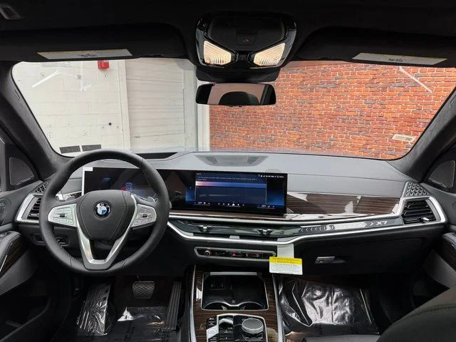 Used 2026 Brown BMW xDrive40i image 12