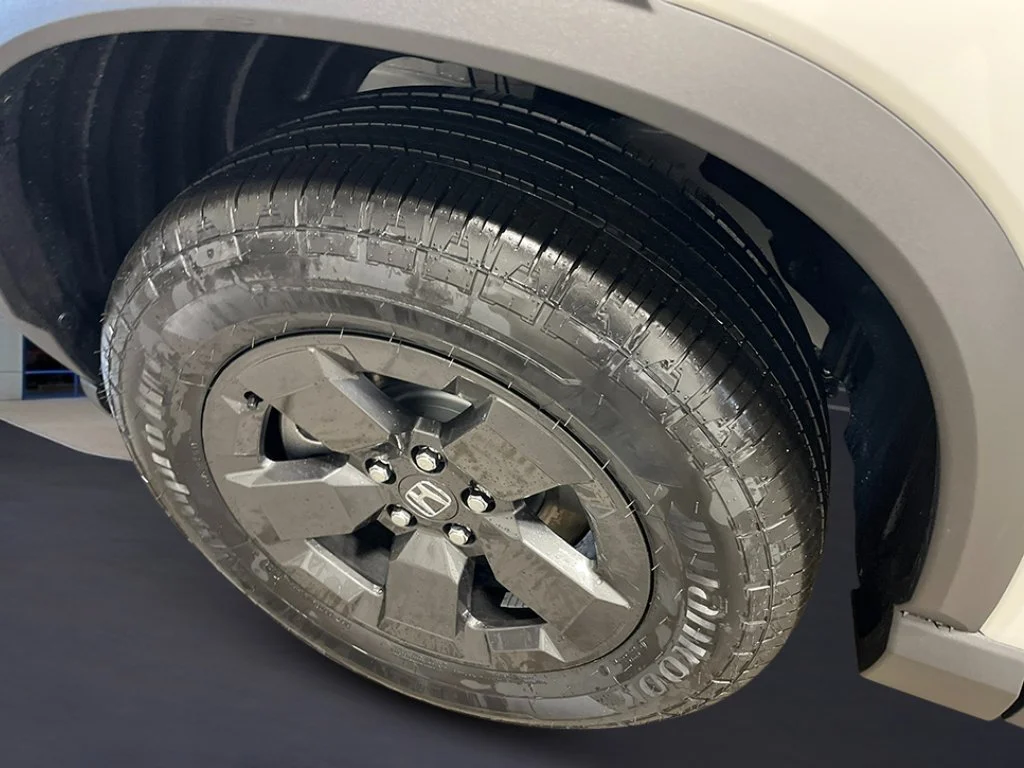 New 2026 Platinum White Pearl Honda RTL image 10