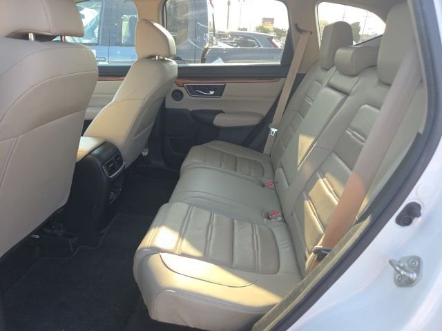 Used 2018 White Honda Touring image 3