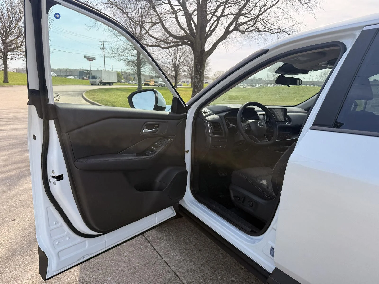 New 2026 Everest White Pearl Tricoat Nissan SV image 17