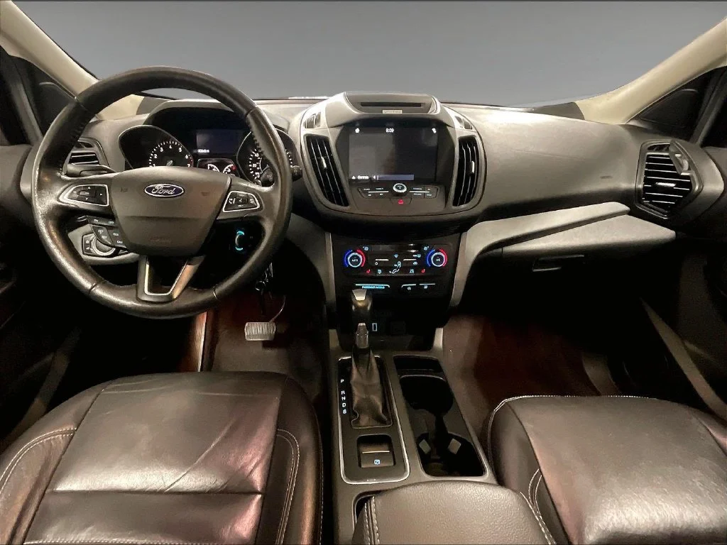 Used 2017 Gray Ford SE image 21
