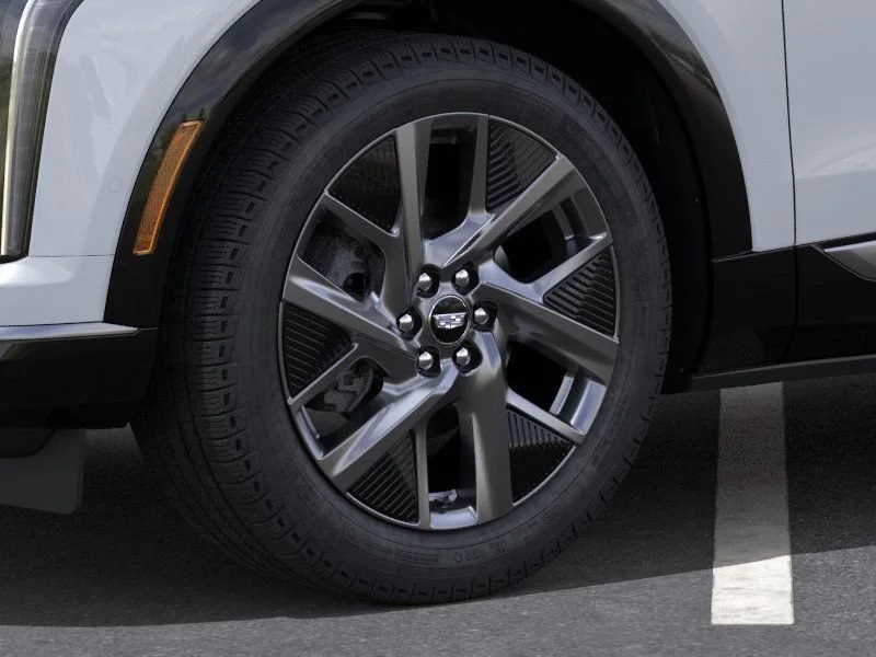 2027 Cadillac OPTIQ Luxury - Photo 14