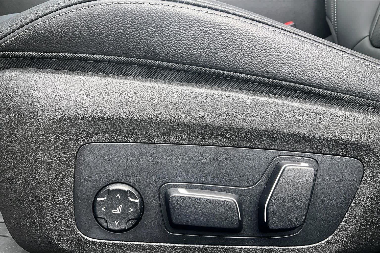 Used 2026 Brooklyn Grey Metallic BMW 330i NA image 34