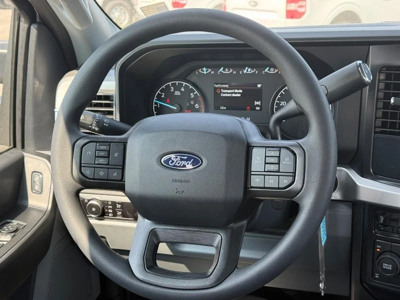 New 2027 Oxford White Ford XL 4WD Crew Cab 6.75