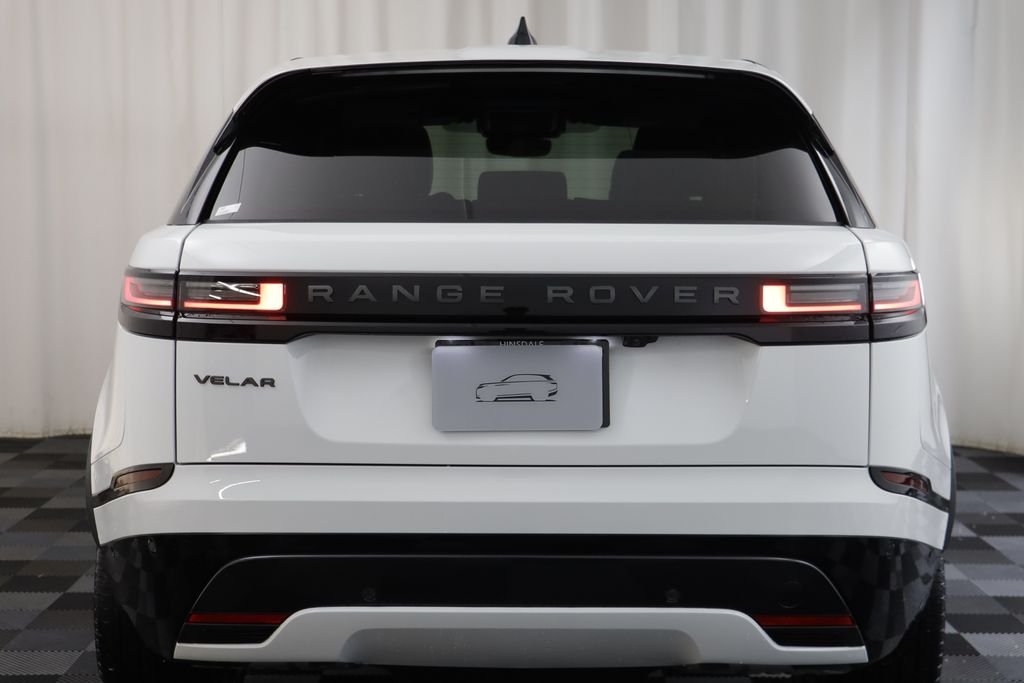 New 2026 Fuji White LAND ROVER Dynamic SE image 17
