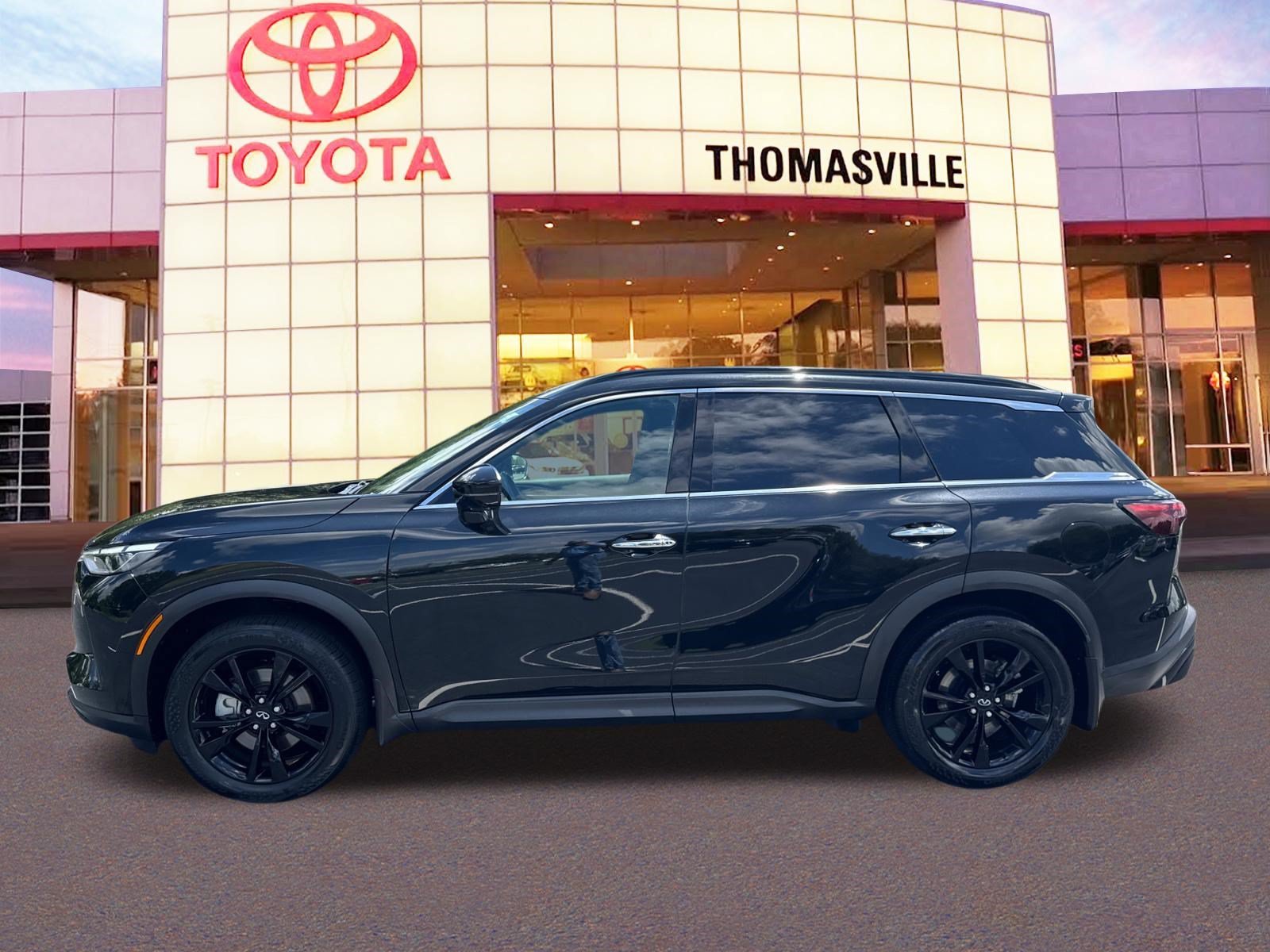 Used 2025 Mineral Black INFINITI LUXE image 8
