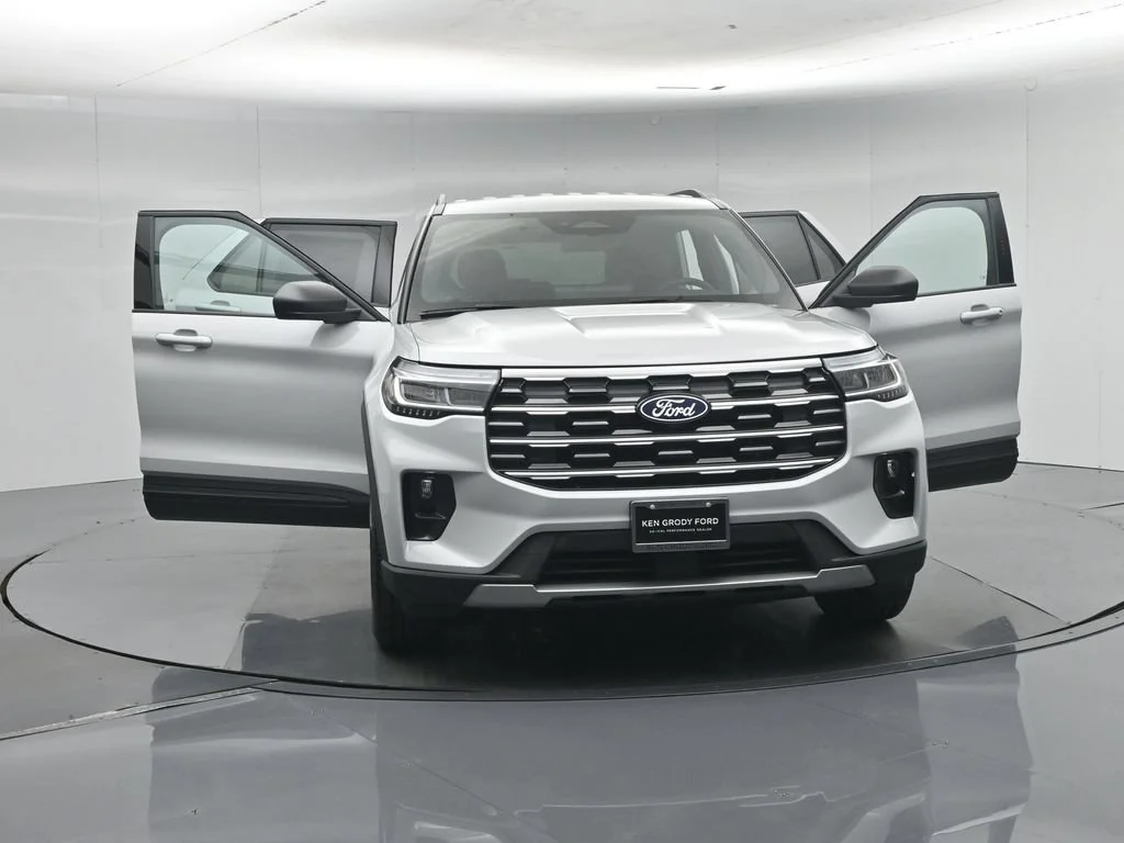 New 2027 Avalanche Gray Ford Active image 34