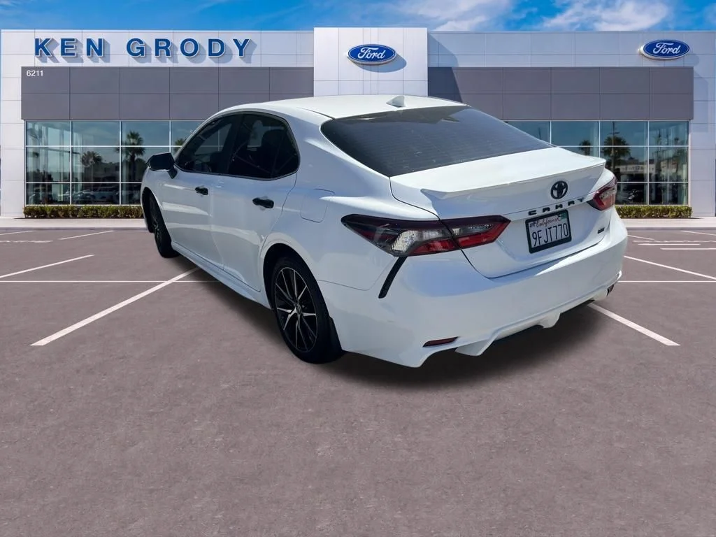Used 2023 White Toyota SE image 4
