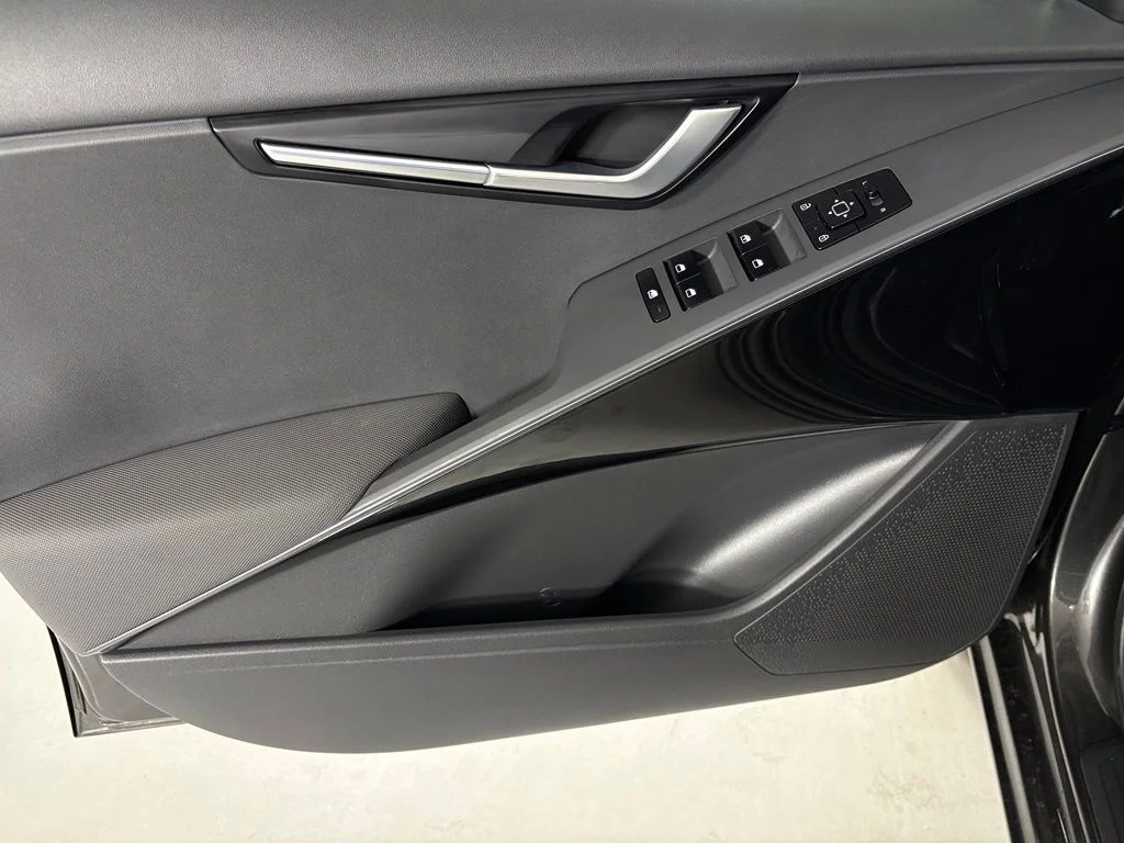 New 2026 Interstellar Gray Kia WIND image 14