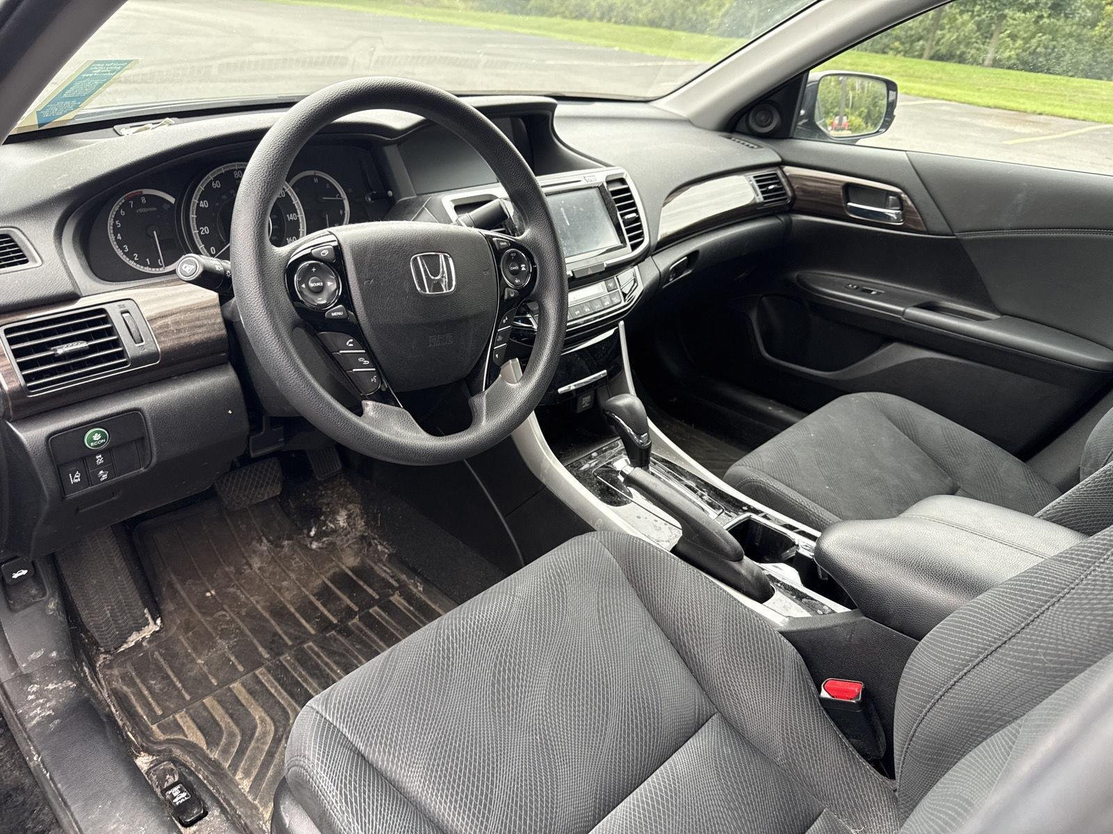 Used 2016  Honda EX image 3