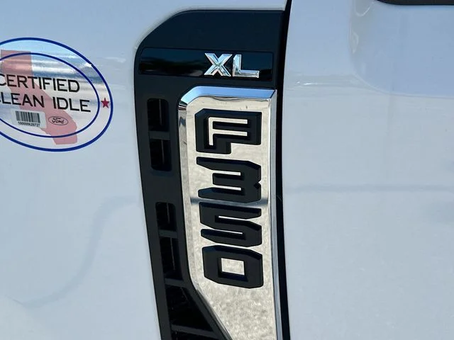 New 2026 Oxford White Ford XL image 17