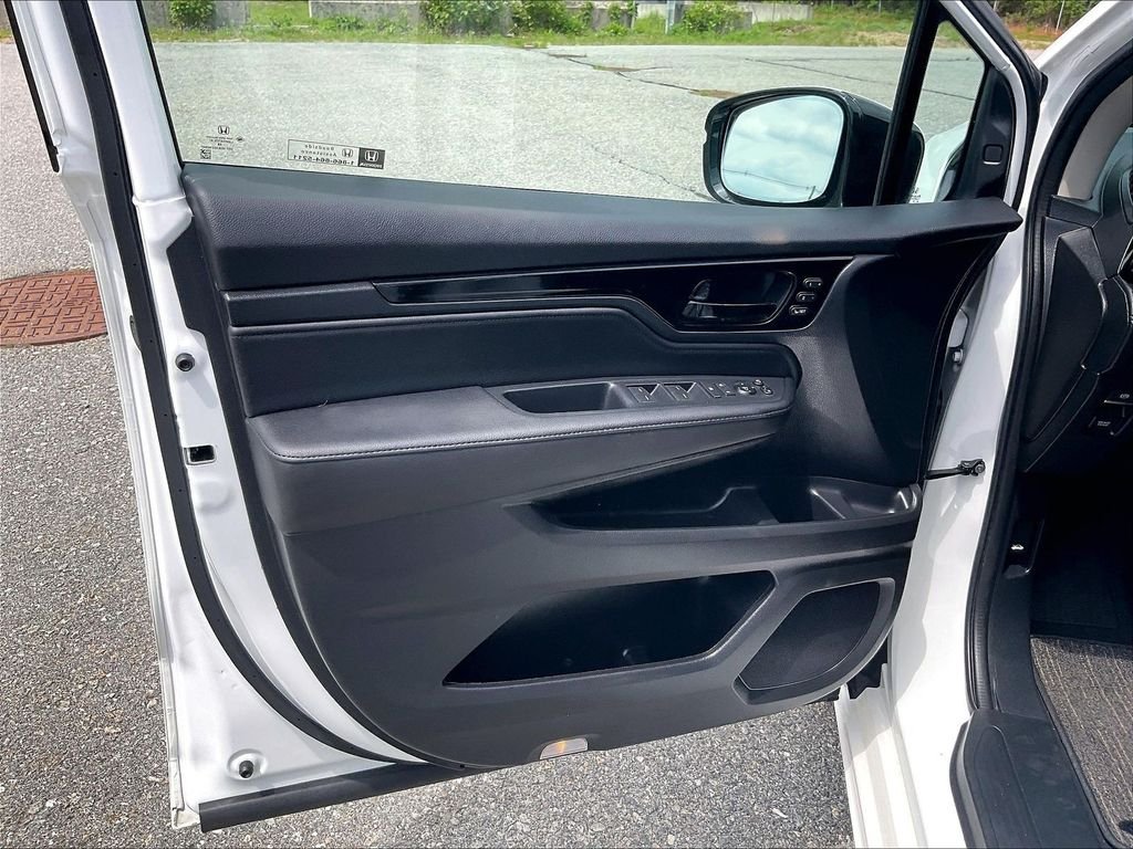 Used 2025 White Honda Elite image 9