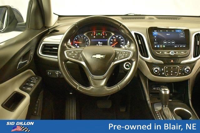Used 2019 Pacific Blue Metallic Chevrolet Premier image 4