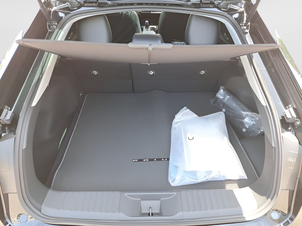 2025 Toyota Prius XSE - Photo 6