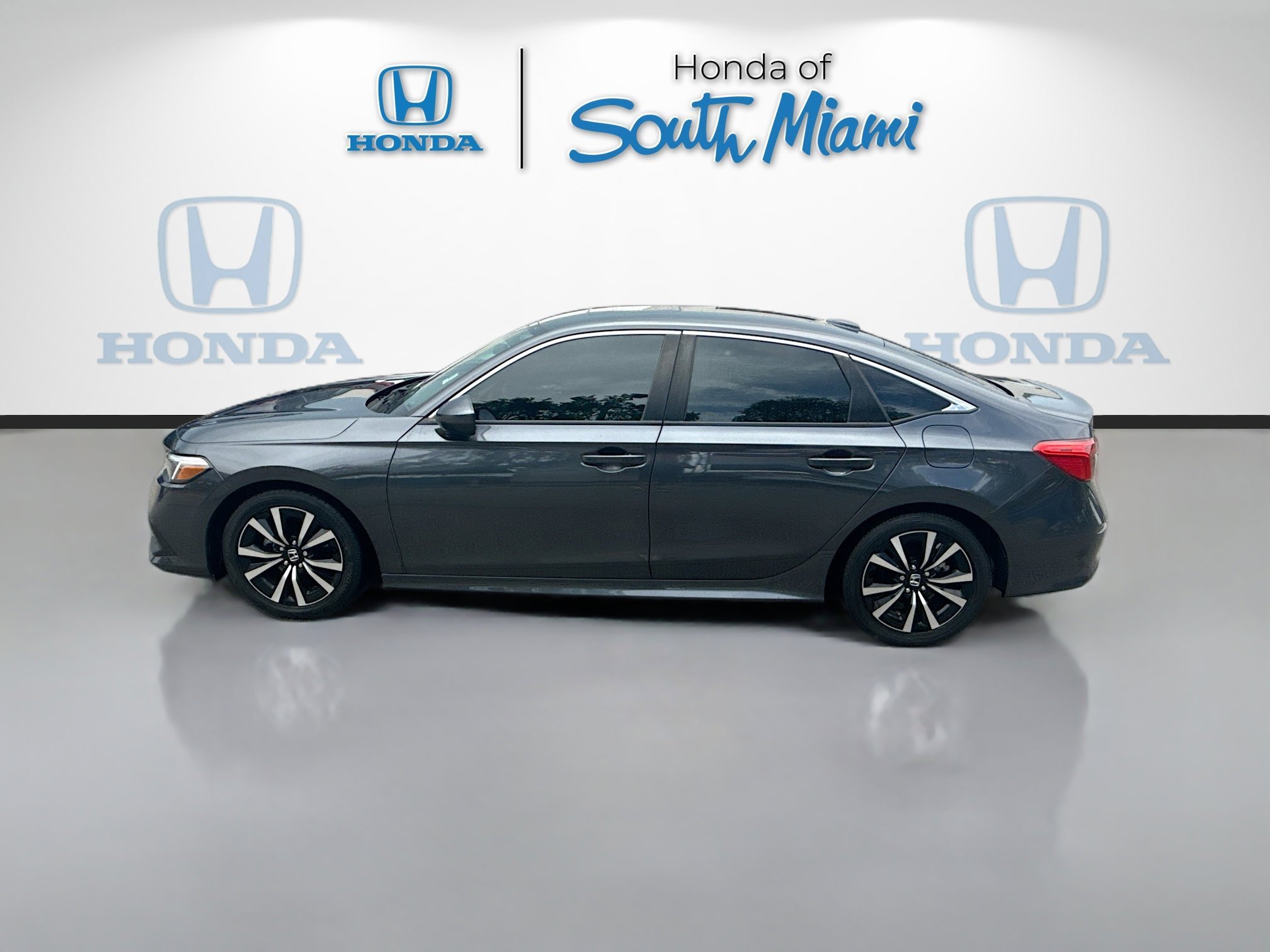 Certified Used 2024 Meteorite Gray Metallic Honda 1.5T 4D EX image 4