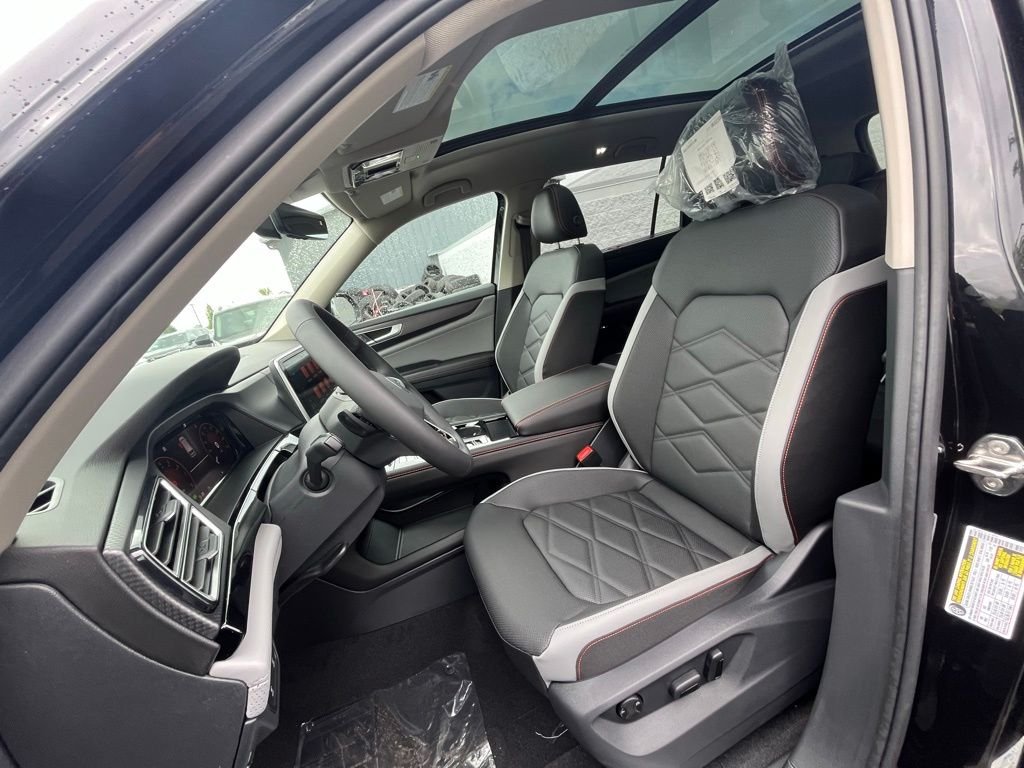 New 2026 Black Volkswagen 2.0T Peak Edition image 10