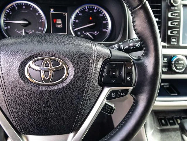 Certified Used 2017 PREDAWN GRAY MICA Toyota  image 47