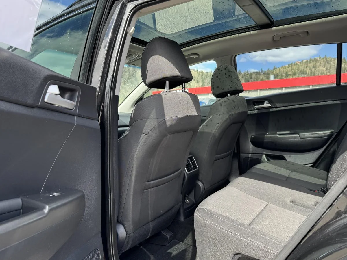 Used 2020 Black Kia Ex S image 11