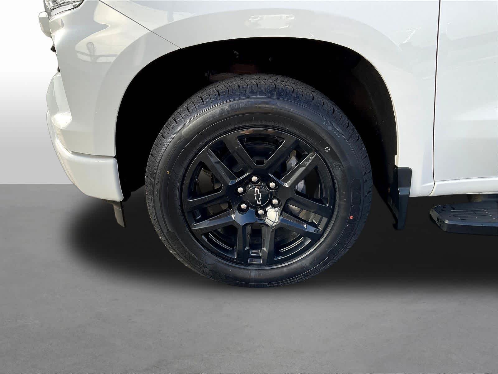 Certified Used 2024 Summit White Chevrolet RST image 36