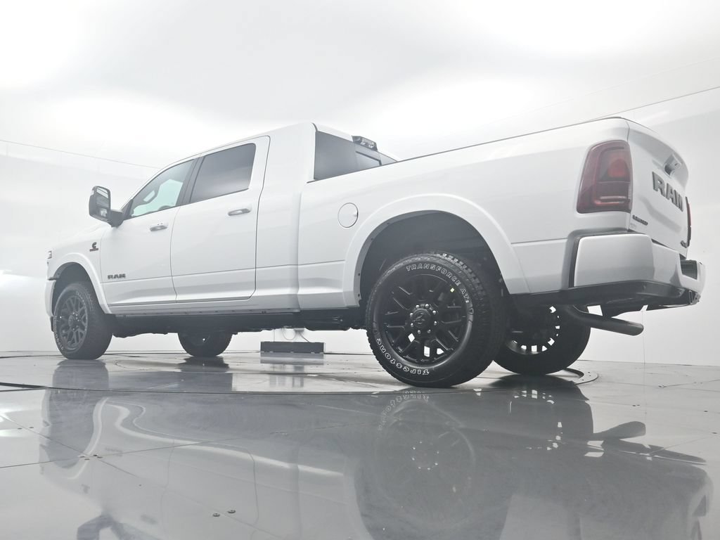 New 2027 Bright White Clear-Coat Exterior Paint RAM Limited image 39