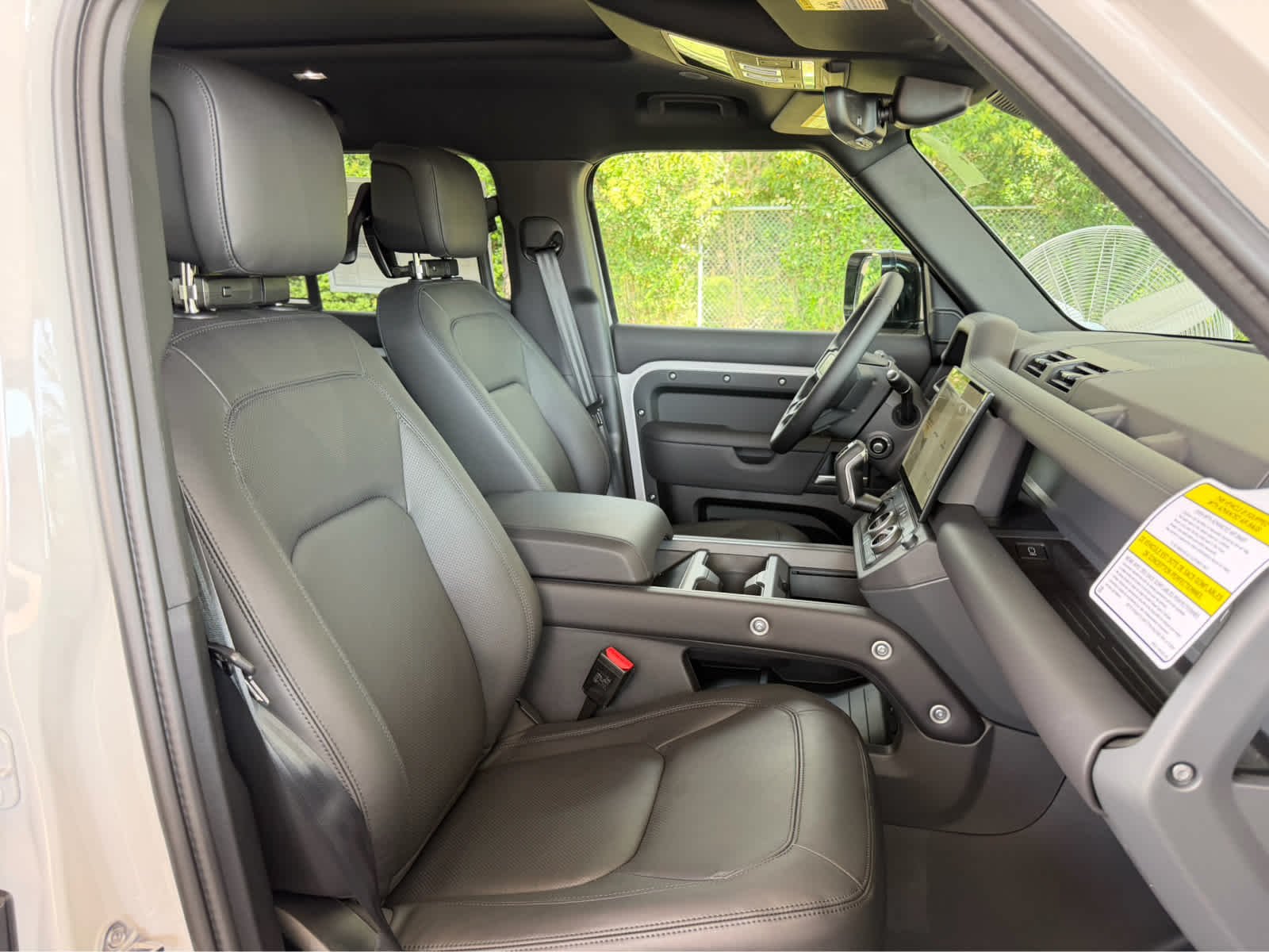 New 2026 Borasco Grey Land Rover X-Dynamic SE image 12