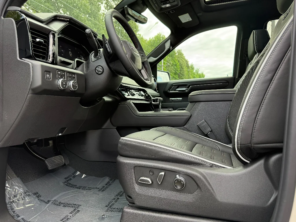 2026 GMC Sierra 1500 AT4X - Photo 20