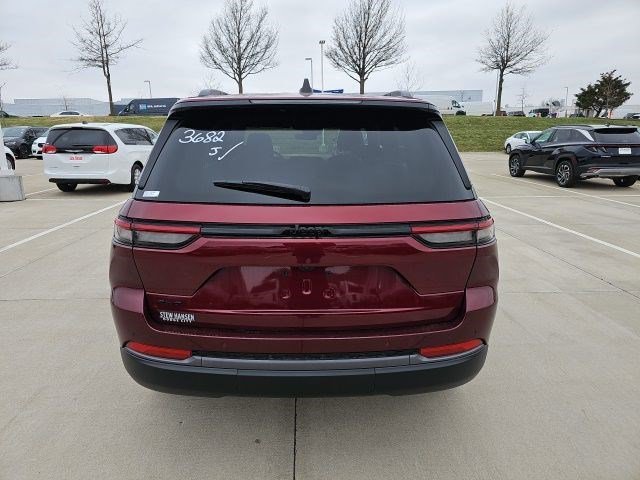 New 2026 Velvet Red Pearlcoat Jeep Laredo Altitude image 4