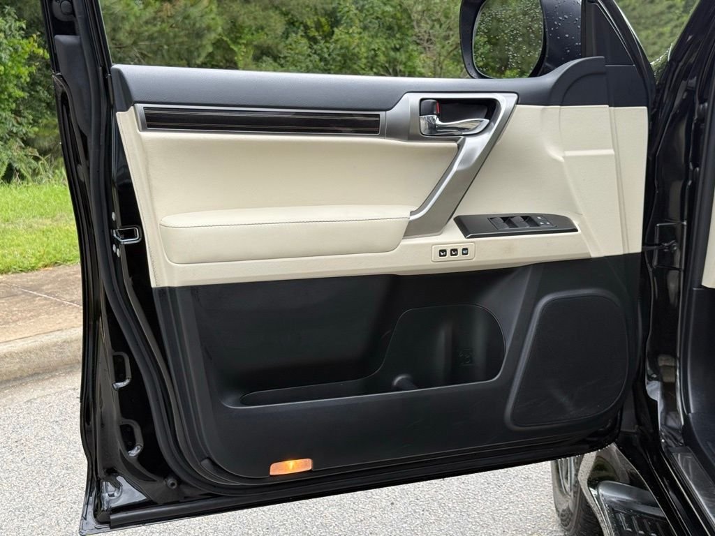 Certified Used 2023 BLACK Lexus 460 image 23