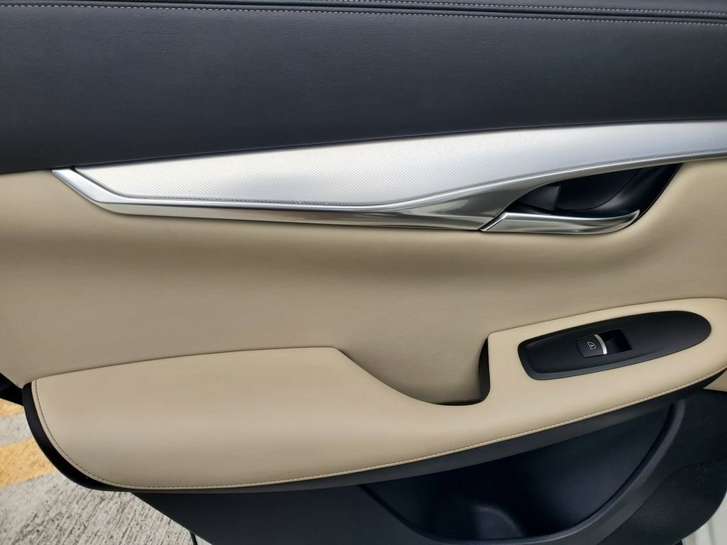 Used 2019 White INFINITI ESSENTIAL image 14